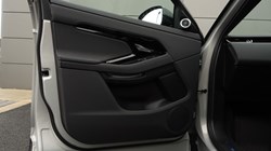 2024 (24) LAND ROVER RANGE ROVER EVOQUE 2.0 D200 Dynamic SE 5dr Auto 3572255