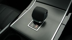 2024 (24) LAND ROVER RANGE ROVER EVOQUE 2.0 D200 Dynamic SE 5dr Auto 3572237