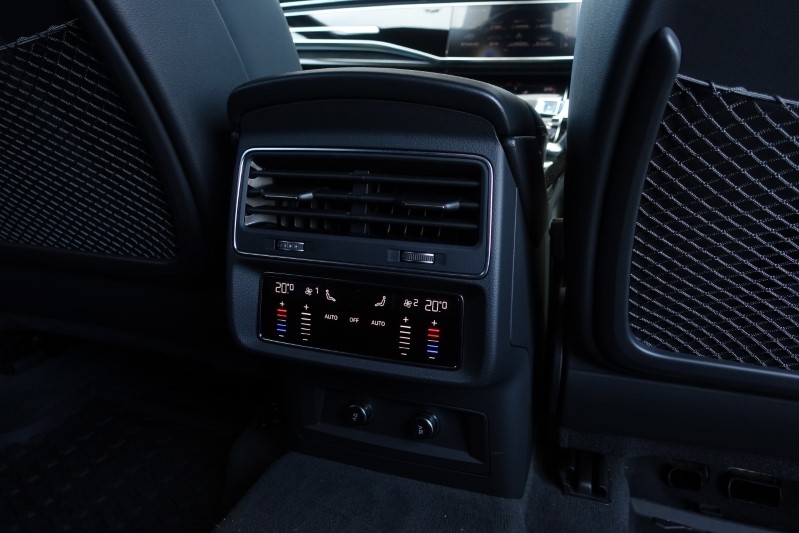 2021 (71) AUDI Q7 50 TDI Quattro Black Edition 5dr Tiptronic 3630286