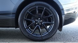 2025 (25) LAND ROVER RANGE ROVER VELAR 2.0 D200 MHEV Dynamic SE 5dr Auto 5199485