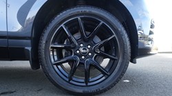 2025 (25) LAND ROVER RANGE ROVER VELAR 2.0 D200 MHEV Dynamic SE 5dr Auto 5199463