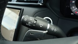 2025 (25) LAND ROVER RANGE ROVER VELAR 2.0 D200 MHEV Dynamic SE 5dr Auto 5199492