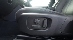 2025 (25) LAND ROVER RANGE ROVER VELAR 2.0 D200 MHEV Dynamic SE 5dr Auto 5199517