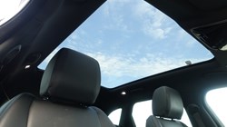 2025 (25) LAND ROVER RANGE ROVER VELAR 2.0 D200 MHEV Dynamic SE 5dr Auto 5199503