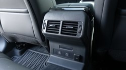 2025 (25) LAND ROVER RANGE ROVER VELAR 2.0 D200 MHEV Dynamic SE 5dr Auto 5199473