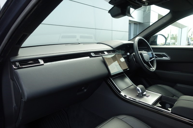 2025 (25) LAND ROVER RANGE ROVER VELAR 2.0 D200 MHEV Dynamic SE 5dr Auto 5199516