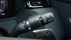 2025 (25) LAND ROVER RANGE ROVER VELAR 2.0 D200 MHEV Dynamic SE 5dr Auto 5199491