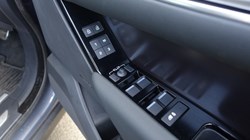 2025 (25) LAND ROVER RANGE ROVER VELAR 2.0 D200 MHEV Dynamic SE 5dr Auto 5199507