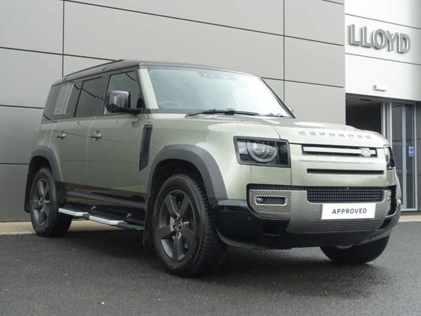 2023 (73) LAND ROVER DEFENDER 3.0 D300 X-Dynamic HSE 110 5dr Auto