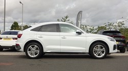 2022 (22) AUDI Q5 40 TDI Quattro S Line 5dr S Tronic 4510645