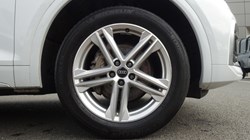 2022 (22) AUDI Q5 40 TDI Quattro S Line 5dr S Tronic 4510648