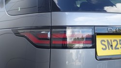 2025 (25) LAND ROVER DISCOVERY 3.0 D350 Dynamic SE 5dr Auto 4547831