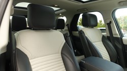 2025 (25) LAND ROVER DISCOVERY 3.0 D350 Dynamic SE 5dr Auto 4547860