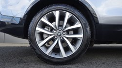 2025 (25) LAND ROVER DISCOVERY 3.0 D350 Dynamic SE 5dr Auto 4547837