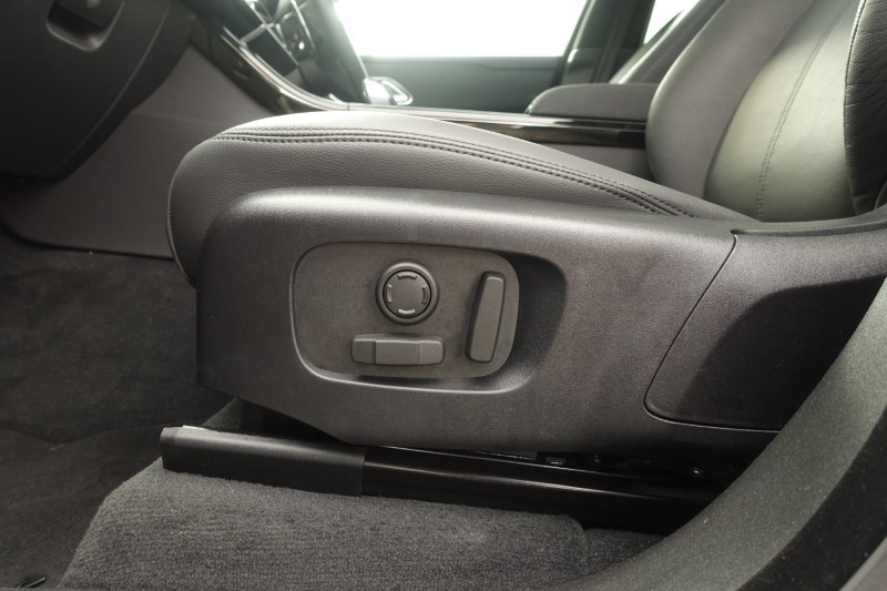 2025 (25) LAND ROVER RANGE ROVER VELAR 2.0 D200 MHEV Dynamic SE 5dr Auto 4566286