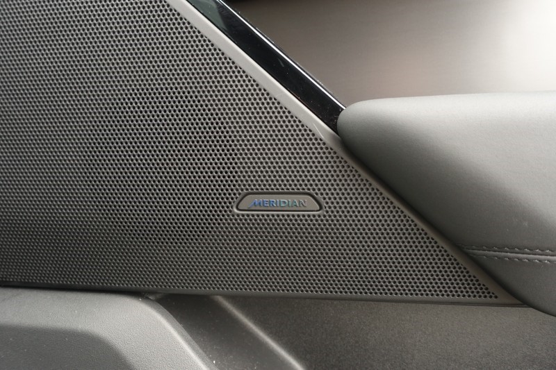 2025 (25) LAND ROVER RANGE ROVER VELAR 2.0 D200 MHEV Dynamic SE 5dr Auto 4566276