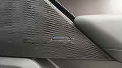 2025 (25) LAND ROVER RANGE ROVER VELAR 2.0 D200 MHEV Dynamic SE 5dr Auto 4566276