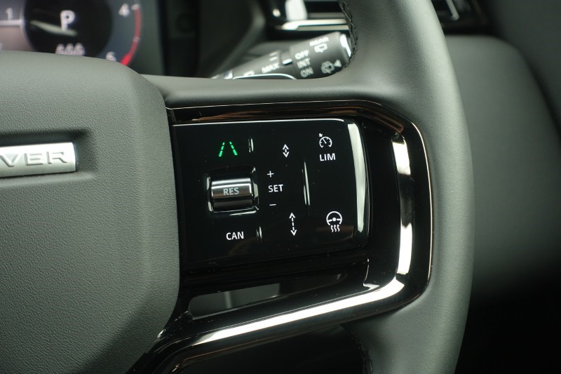 2025 (25) LAND ROVER RANGE ROVER VELAR 2.0 D200 MHEV Dynamic SE 5dr Auto 4566261