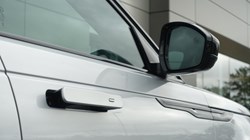 2025 (25) LAND ROVER RANGE ROVER VELAR 2.0 D200 MHEV Dynamic SE 5dr Auto 4566250