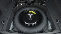 2025 (25) LAND ROVER RANGE ROVER VELAR 2.0 D200 MHEV Dynamic SE 5dr Auto 4566260