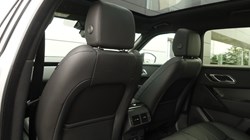 2025 (25) LAND ROVER RANGE ROVER VELAR 2.0 D200 MHEV Dynamic SE 5dr Auto 4566282