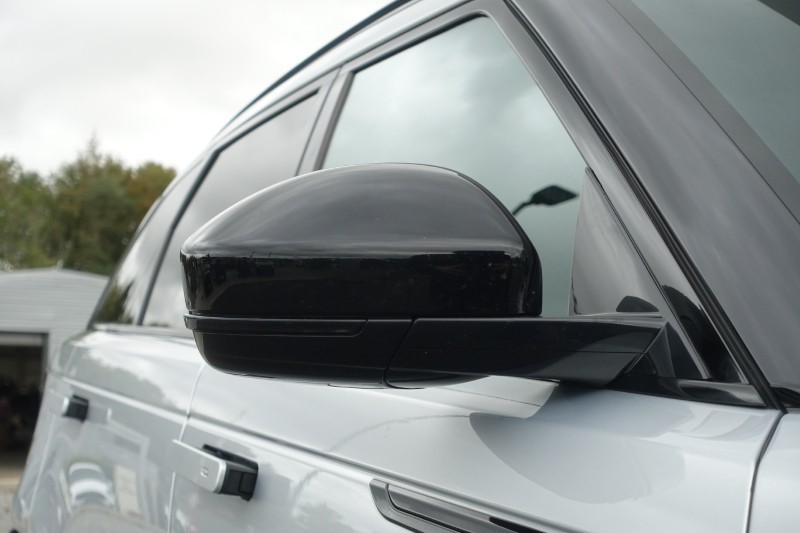 2025 (25) LAND ROVER RANGE ROVER VELAR 2.0 D200 MHEV Dynamic SE 5dr Auto 4566249