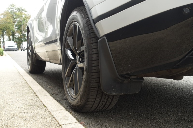 2025 (25) LAND ROVER RANGE ROVER VELAR 2.0 D200 MHEV Dynamic SE 5dr Auto 4566256