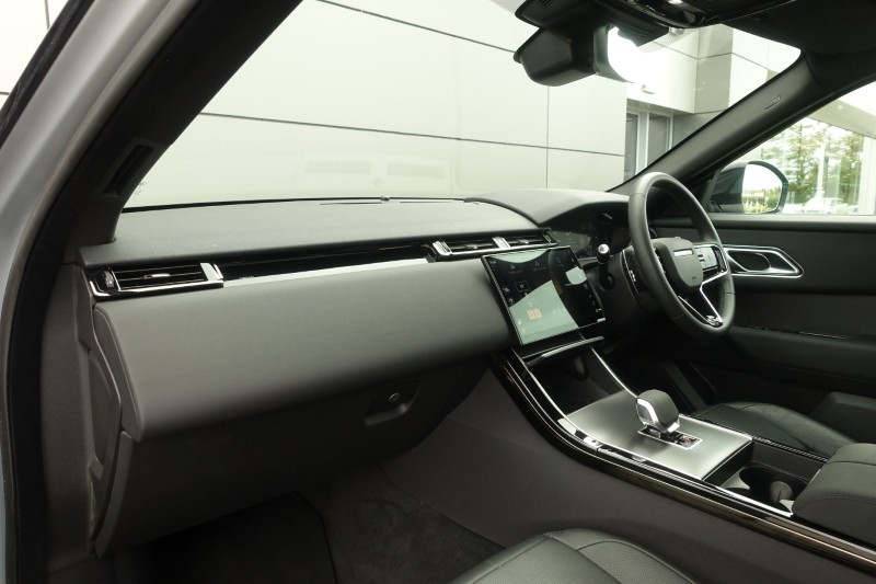 2025 (25) LAND ROVER RANGE ROVER VELAR 2.0 D200 MHEV Dynamic SE 5dr Auto 4566285