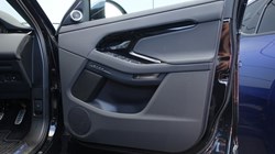 2025 (74) LAND ROVER RANGE ROVER EVOQUE 1.5 P270e Dynamic SE 5dr Auto 4553030