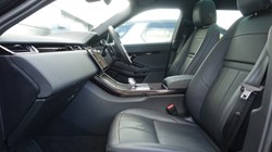 2025 (25) LAND ROVER RANGE ROVER EVOQUE 2.0 D200 Dynamic SE 5dr Auto 4567082