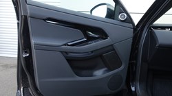 2025 (25) LAND ROVER RANGE ROVER EVOQUE 2.0 D200 Dynamic SE 5dr Auto 4567126