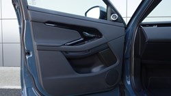 2025 (25) LAND ROVER RANGE ROVER EVOQUE 2.0 D200 Dynamic SE 5dr Auto 4582684