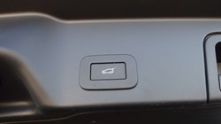 2025 (25) LAND ROVER RANGE ROVER EVOQUE 2.0 D200 Dynamic SE 5dr Auto 4582657