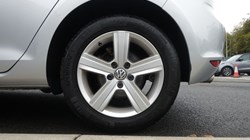2016 (16) VOLKSWAGEN GOLF 1.6 TDI 110 Match Edition 5dr 4659823