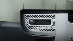 2020 (70) LAND ROVER DEFENDER 2.0 D240 First Edition 110 5dr Auto 4677584