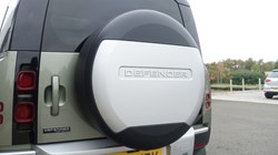 2020 (70) LAND ROVER DEFENDER 2.0 D240 First Edition 110 5dr Auto 4677590