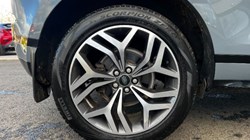 2023 (23) LAND ROVER RANGE ROVER EVOQUE 2.0 D200 R-Dynamic HSE 5dr Auto 4692774
