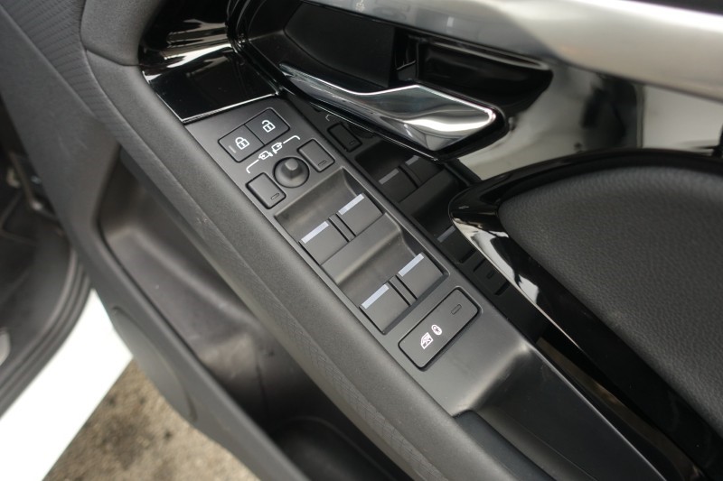 2022 (72) LAND ROVER RANGE ROVER EVOQUE 1.5 P300e R-Dynamic S 5dr Auto 4727707