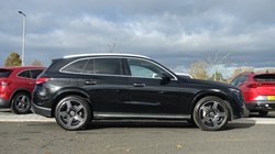2023 (23) MERCEDES-BENZ GLC 220d 4Matic AMG Line Premium 5dr 9G-Tronic 4721965