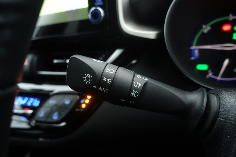 2021 (21) TOYOTA C-HR 1.8 Hybrid Excel 5dr CVT 4765738