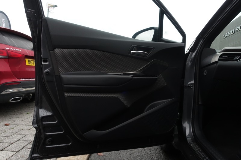 2021 (21) TOYOTA C-HR 1.8 Hybrid Excel 5dr CVT 4765756