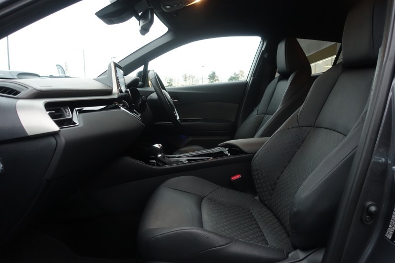 2021 (21) TOYOTA C-HR 1.8 Hybrid Excel 5dr CVT 4765705