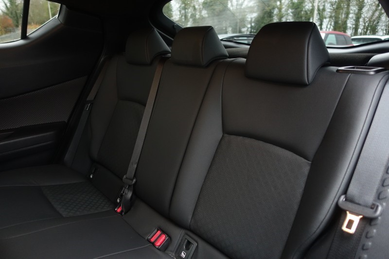 2021 (21) TOYOTA C-HR 1.8 Hybrid Excel 5dr CVT 4765755