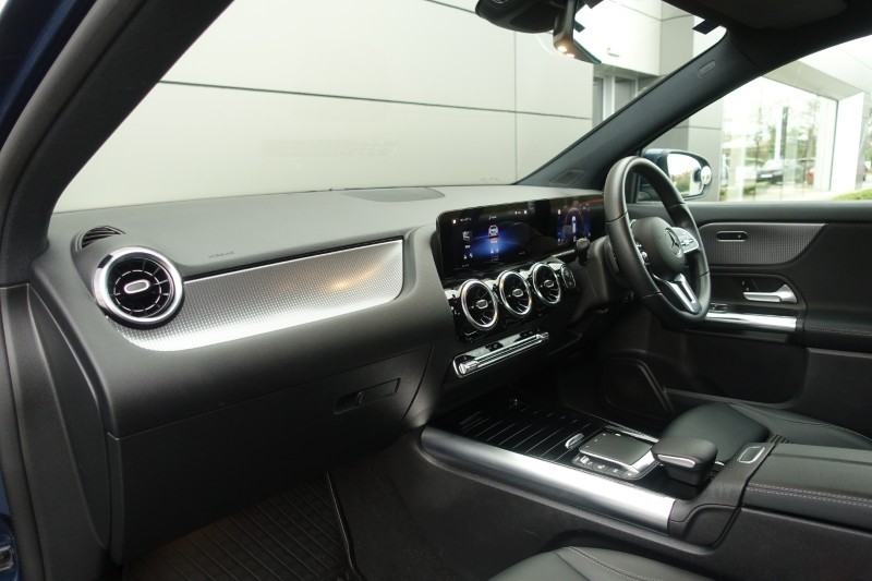 2021 (71) MERCEDES-BENZ GLA 180 Sport Executive 5dr Auto 4756532