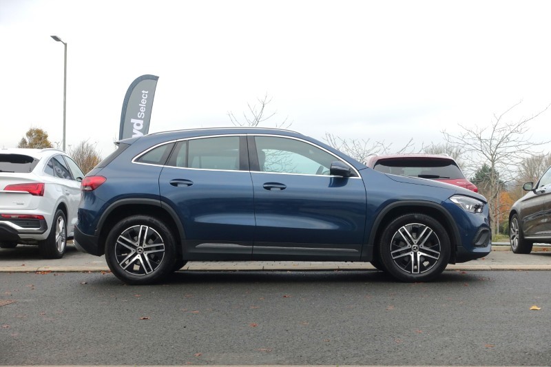 2021 (71) MERCEDES-BENZ GLA 180 Sport Executive 5dr Auto 4756487