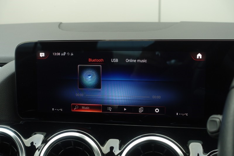 2021 (71) MERCEDES-BENZ GLA 180 Sport Executive 5dr Auto 4756514