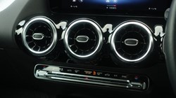 2021 (71) MERCEDES-BENZ GLA 180 Sport Executive 5dr Auto 4756517