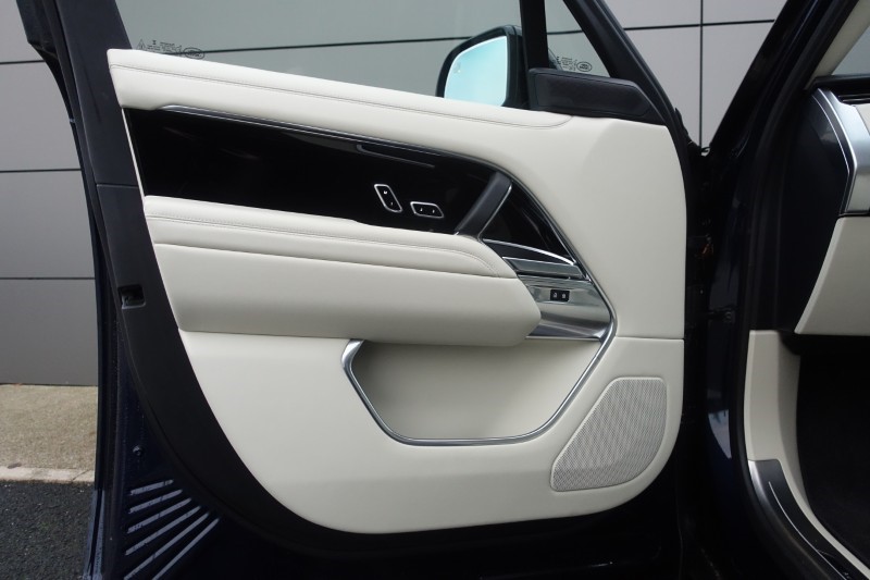 2022 (72) LAND ROVER RANGE ROVER 3.0 P440e Autobiography 4dr Auto 4773947