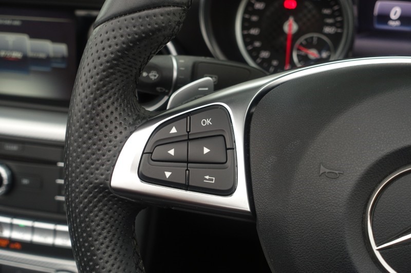 2017 (17) MERCEDES-BENZ SLC 200 AMG Line 2dr 9G-Tronic 4756246