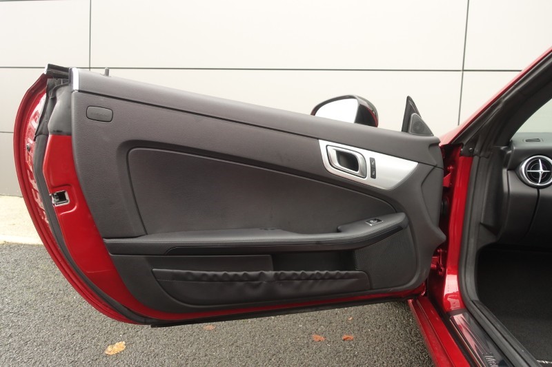 2017 (17) MERCEDES-BENZ SLC 200 AMG Line 2dr 9G-Tronic 4756242